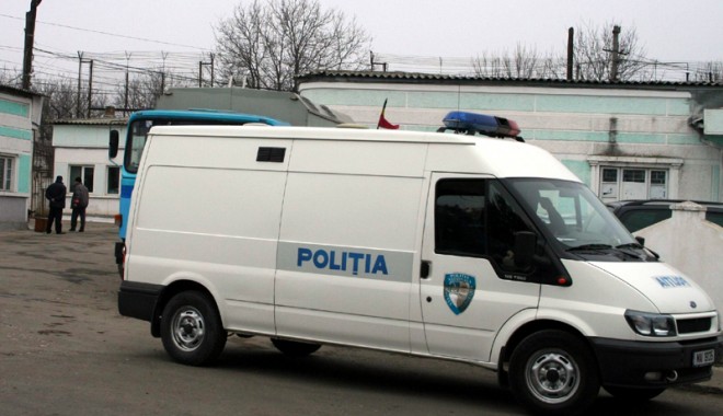 Constănțeni condamnați la închisoare în alte județe - constantenicondamnatilainchisoar-1412791669.jpg