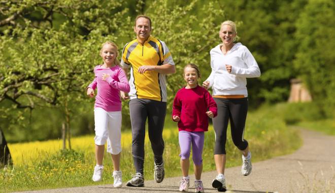 Constănțenii, invitați la cursa Family Run și la lecțiile de aikido - constantenii-1432313247.jpg