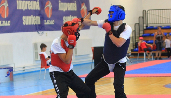 Constănțenii iau cu asalt Campionatul European de Kung-Fu - constantenii-1478796130.jpg