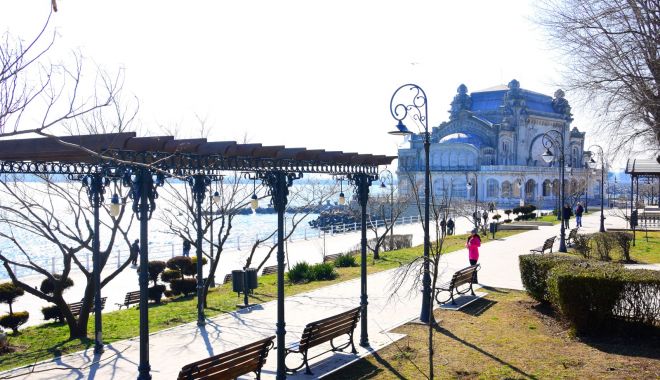 Constănțenii și turiștii pot beneficia de Wi-Fi gratuit pe faleza Cazino! - constantenii-1579006223.jpg