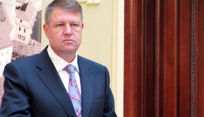 Constănțenii sunt așteptați să semneze pentru candidatura lui Klaus Iohannis - constanteniiasteptatisasemnezekl-1408546229.jpg