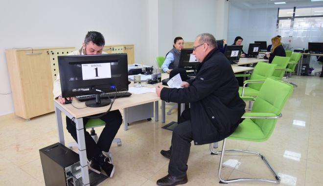 Constănțenii, datori la bugetul local. Cum te ajută primăria să scapi de penalizări - constanteniiplinidedatorii-1574635195.jpg