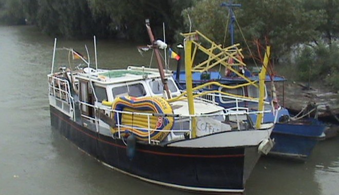 Pescari salvați din mijlocul furtunii - constantenisalvatidinmijloculfur-1412791327.jpg