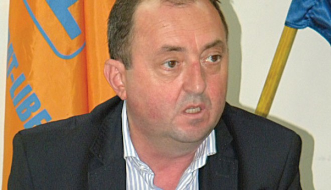 Chirilă, prezent la jubileul Ligii Asociațiilor Producătorilor Agricoli din România - constantinchirilajpg-1332242278.jpg