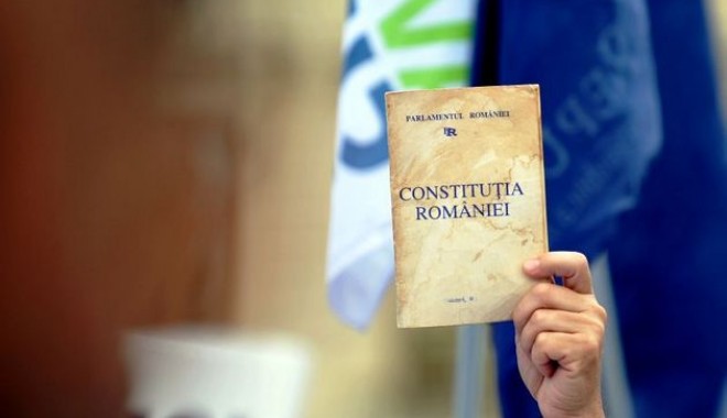 Întâlnire organizată de femeile liberale din Constanța pe tema Constituției - consti5372008mediafaxfotoandreea-1369377252.jpg