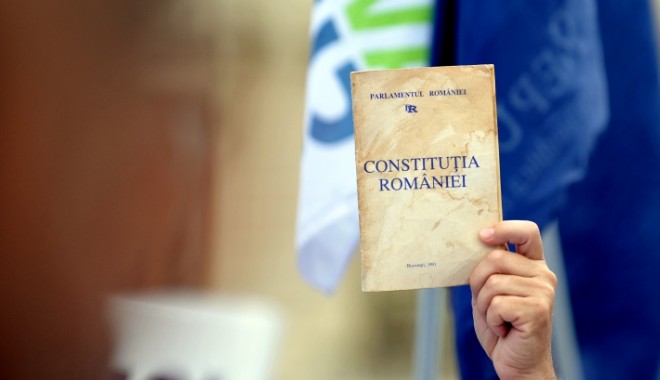 Cel propus de partidul cu cel mai mare număr de mandate, desemnat premier - constitutiaromaniei1369742464-1370871707.jpg