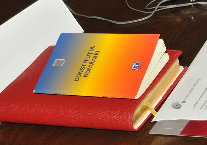 Astăzi, de Ziua Constituției, președintele CCR a transmis un apel la unitate - constitutie-1733643005.jpg