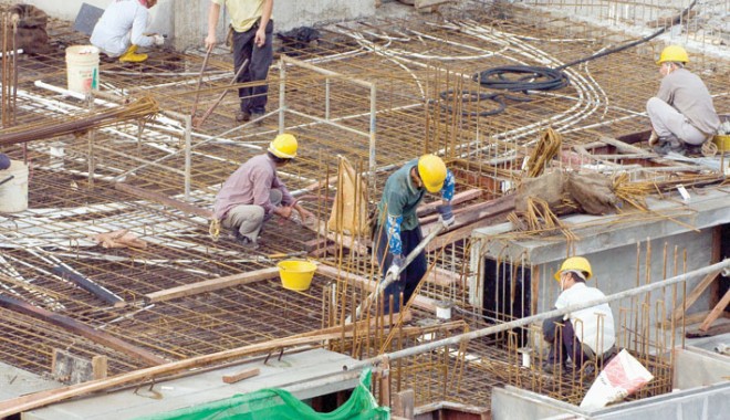 A crescut volumul lucrărilor de construcție - constructii-1341558920.jpg