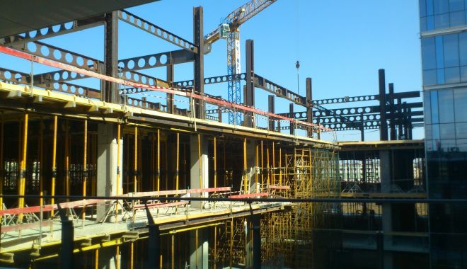 România pe locul I în UE, la construcţii - constructiileducromania-1605789993.jpg