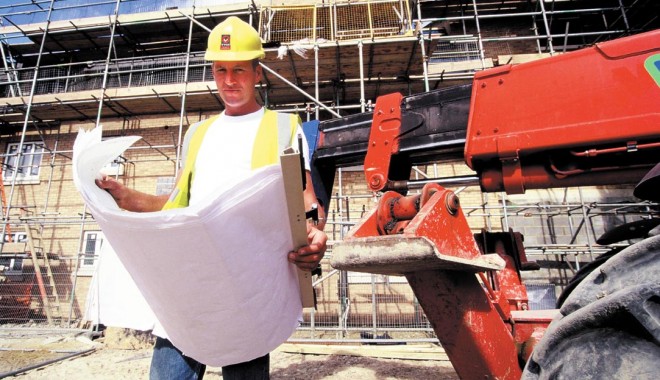 România se îndreptă spre criza structurală a forței de muncă - constructor-1329069270.jpg