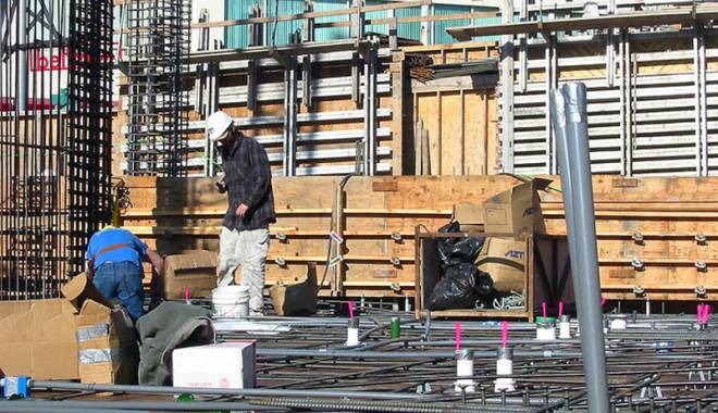 Constructorii au mai mult de lucru - constructorii-1444668628.jpg