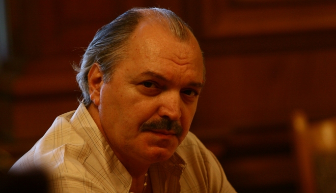 Consulul general al României la Montreal, rechemat de la post - consul-1486717044.jpg
