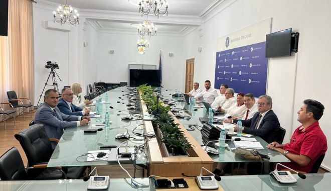 500 de propuneri în primele 10 zile de la lansarea proiectelor de lege a educației - consultarilegi-1658500821.jpg
