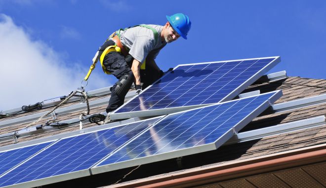 Consumatorii care produc energie, prin „Casa verde”, primesc reduceri la factură - consumatoriicaresiproduc-1635871348.jpg