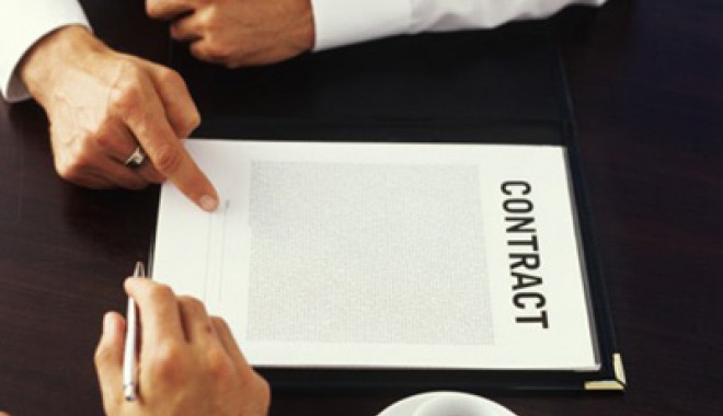 Contractul  de muncă, suspendat  fără motiv? - contractmunca31-1391178147.jpg