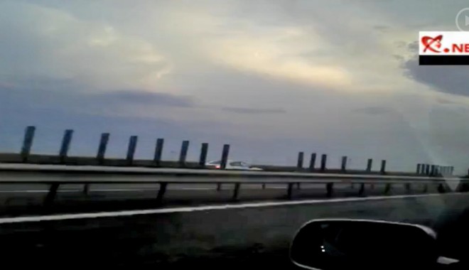 Andrenalină și inconștiență pe A2. Un șofer rulează pe contrasens cu o viteză excesiv de mare / Video - contrasens-1344070896.jpg