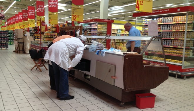 DSV a retras de la comercializare mii de kilograme de alimente - controale-1506334990.jpg