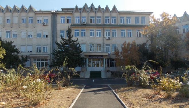 Spitalul Orășenesc Cernavodă, vizitat de o echipă a Direcţiei de Sănătate Publică - controale-1667473278.jpg
