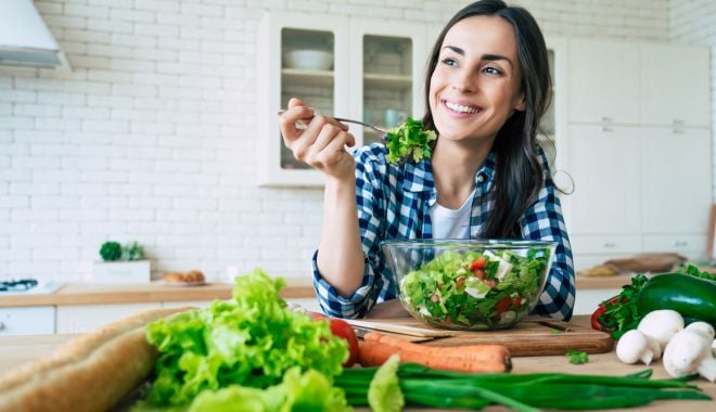 Sfatul medicului - Controlaţi nivelul zahărului din sânge prin alimentaţie - controlati-1623847598.jpg