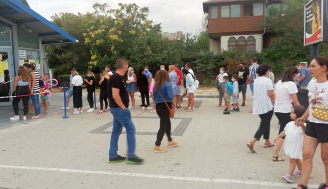 Amenințarea COVID-19, ignorată? Poliția, prezentă în aglomerația de pe litoral! - controlcovid-1598194571.jpg