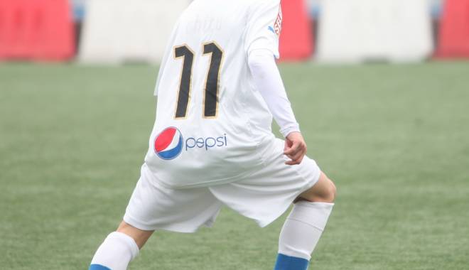 Fotbal: Trei jucători ai Academiei Hagi, convocați la naționala U17 - convocari-1439900029.jpg