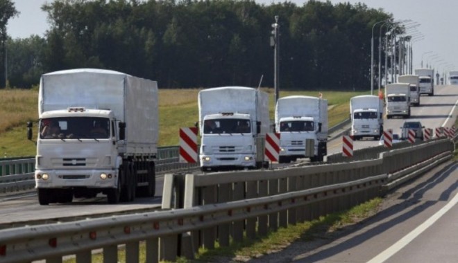 Ucraina recunoaște ca ajutor umanitar încărcătura convoiului din Rusia - convoi-1408262140.jpg
