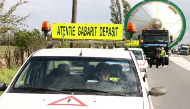 Trafic îngreunat pe mai multe drumuri din țară, din cauza unor transporturi agabaritice