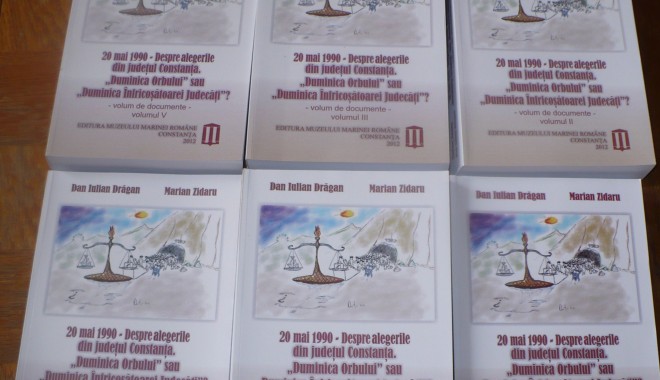 Doi universitari, autori ai unui document unicat - copertacarte-1355128600.jpg