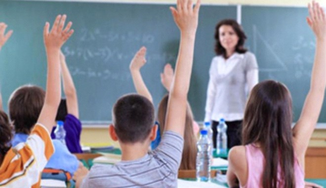 100 de euro pentru materiale didactice - copii-1357525511.jpg