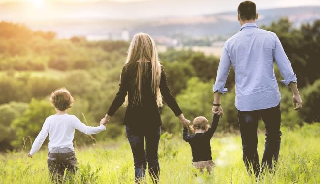 Câți bani primesc de la stat familiile care vor să adopte copii - copii-1617547651.jpg
