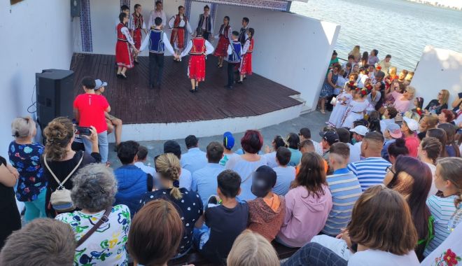 Copiii din centrele de plasament, invitaţi la Zilele Orașului Ovidiu - copiii-1658242645.jpg