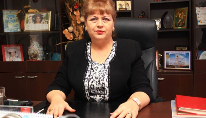 Copiii comunei Grădina, prioritate pentru primarul Gabriela Iacobici - copiiicomuneigradinaiacobicigabr-1432138896.jpg