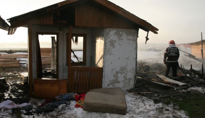 Semnal de alarmă! Copii lăsați singuri acasă, arși de vii în incendii! - copiiincendii-1606933322.jpg