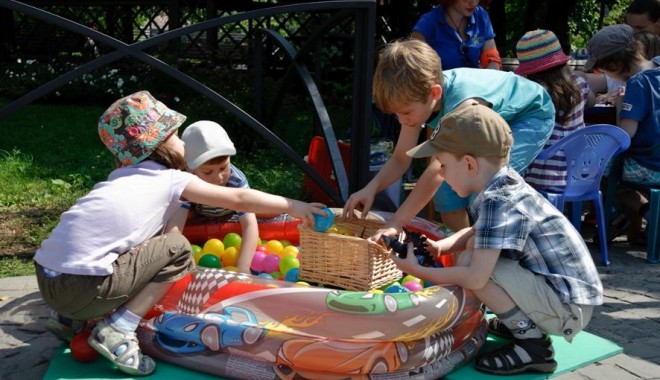 Mini-afaceri specifice sezonului estival - copiijucarii-1373279714.jpg