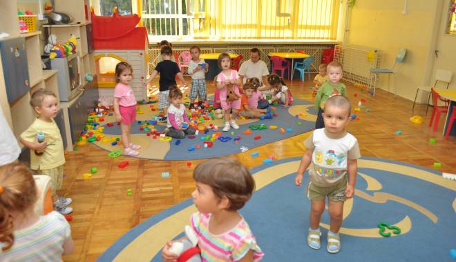 Alocațiile copiilor ar putea fi diferențiate, în funcție de veniturile părinților - copiilacresa39-1432830064.jpg