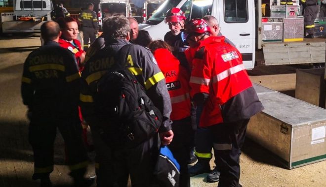 Tragedie uriașă! A murit copilul de 3 ani care a căzut cu bunicul său în scara blocului - copil-1575713015.jpg