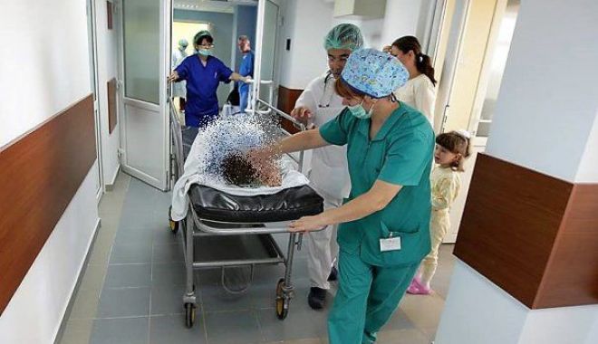 COPIL DE DOI ANI, CĂZUT DE LA ETAJUL PATRU AL UNUI BLOC DIN CONSTANȚA! - copilcazut-1526454955.jpg