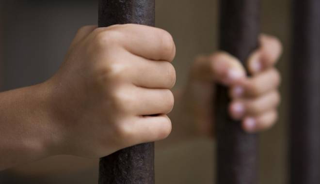 Copil de patru ani, căutat de autorități pentru patru crime - copilcrima-1456148763.jpg