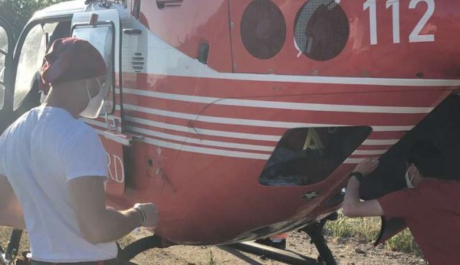 Un copil de 12 ani s-a electrocutat în Gara Feteşti, după ce a urcat pe vagonul unui tren - copilil-1652421730.jpg