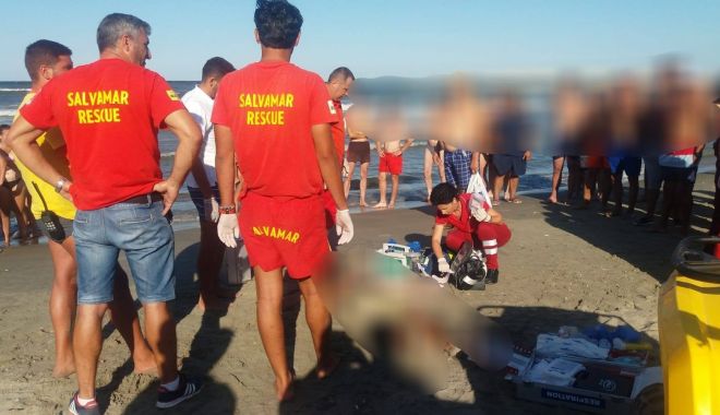 Copil scos din valuri de salvamari. Atenție, pericol de înec pe tot litoralul! - copilscosdinvaluri-1533884326.jpg