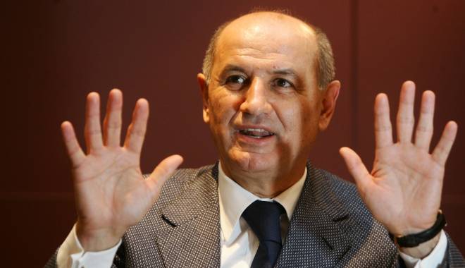 Copos recunoaște plagiatul: 
