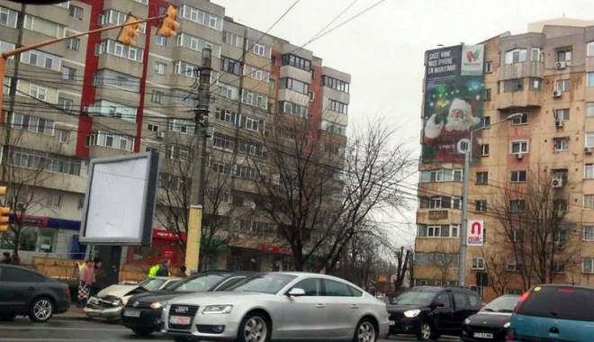 Băut și fără permis, pe străzile Constanței - cora-1452192229.jpg