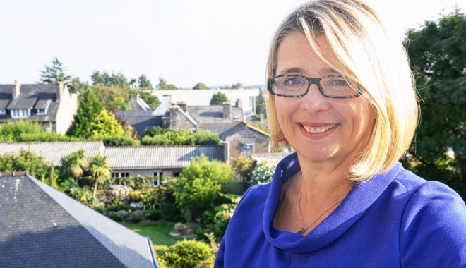 Franța / Deputata Corinne Erhel a murit după ce i s-a făcut rău la un miting al lui Emmanuel Macron - corinneerhel-1494070678.jpg