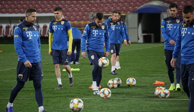 Cosmin Contra a anunțat lotul pentru 