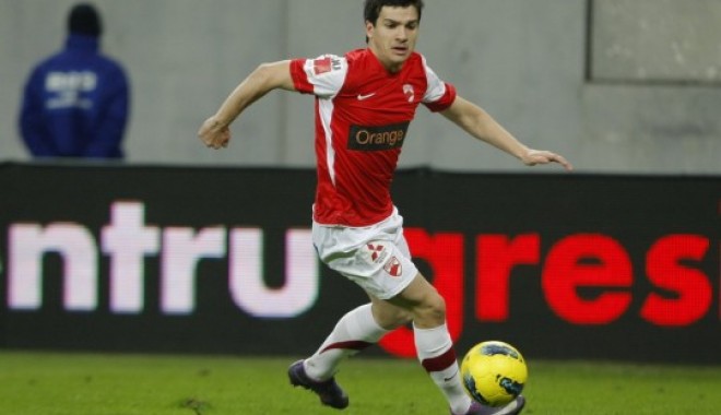 Cosmin Matei, noul număr 10 pentru DINAMO - cosminmatei-1374214583.jpg