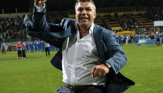 Echipa lui Cosmin Olăroiu, în semifinalele Ligii Campionilor Asiei - cosminolaroiueinsemifinaleleligi-1442471331.jpg