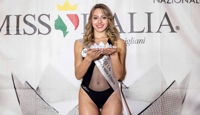 Româncă de 19 ani, în prefinala concursului Miss Italia - costum-1638183496.jpg