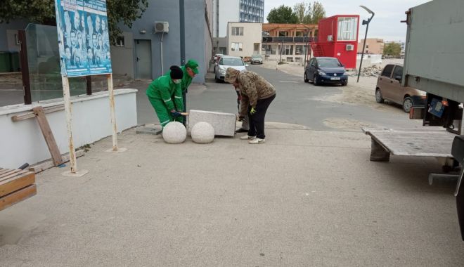 Primăria Constanța înlocuiește coșurile de gunoi vechi - cosuri7-1632473024.jpg