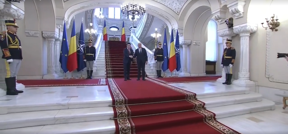 Nicușor Dan a preluat mandatul de șef al statului