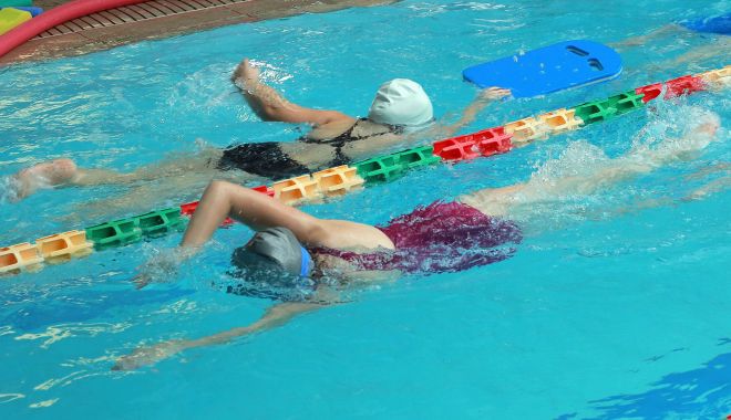 Copii intoxicaţi cu clor la o piscină din Mamaia - coversiteinot-1624618961.jpg